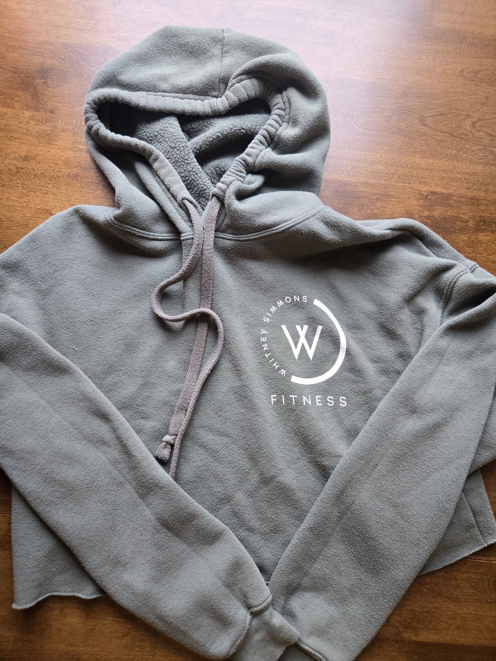 Whitney Simmons Fitness Cropped Hoodie Womens Small Olive Green Bella Canvas